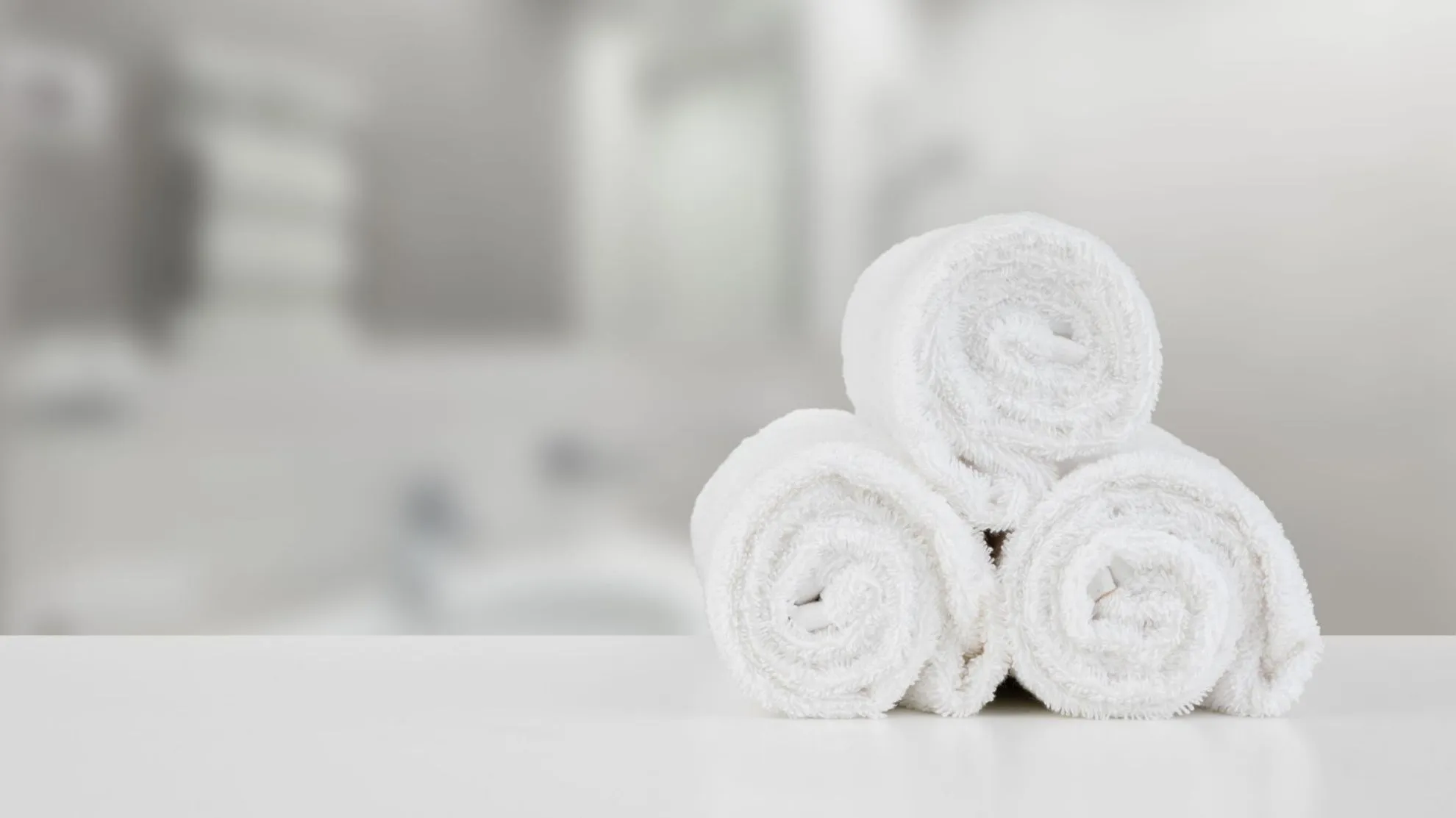 Laundry moisture sensor