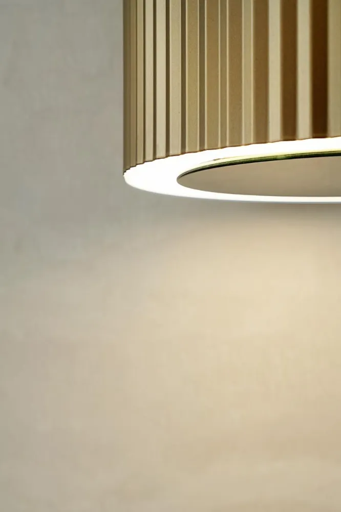 Image Island hood Monogram W Gold (CDW3802Z)