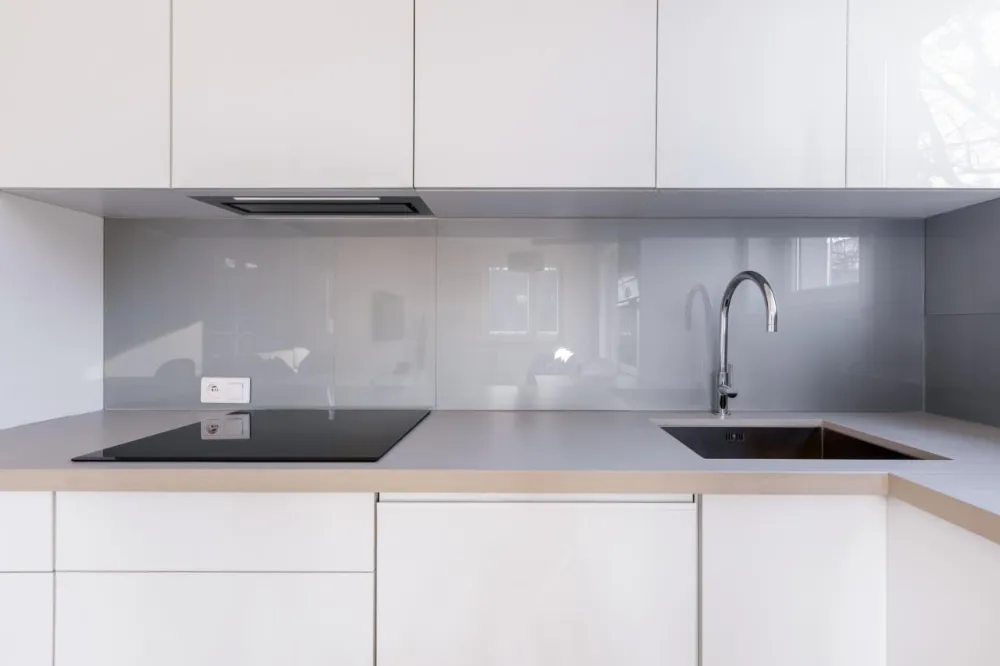 Image Fully built-in hood KMV6020BLG