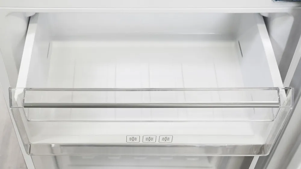 Image COMBINED REFRIGERATOR RCN2293WD