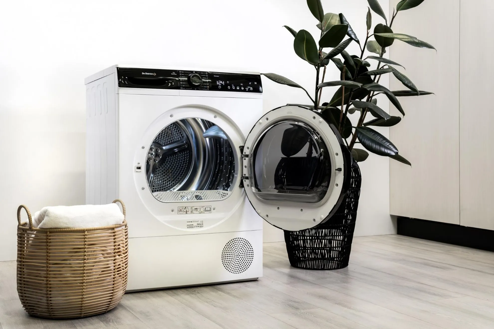 Image HEAT PUMP DRYER DDF394HWE