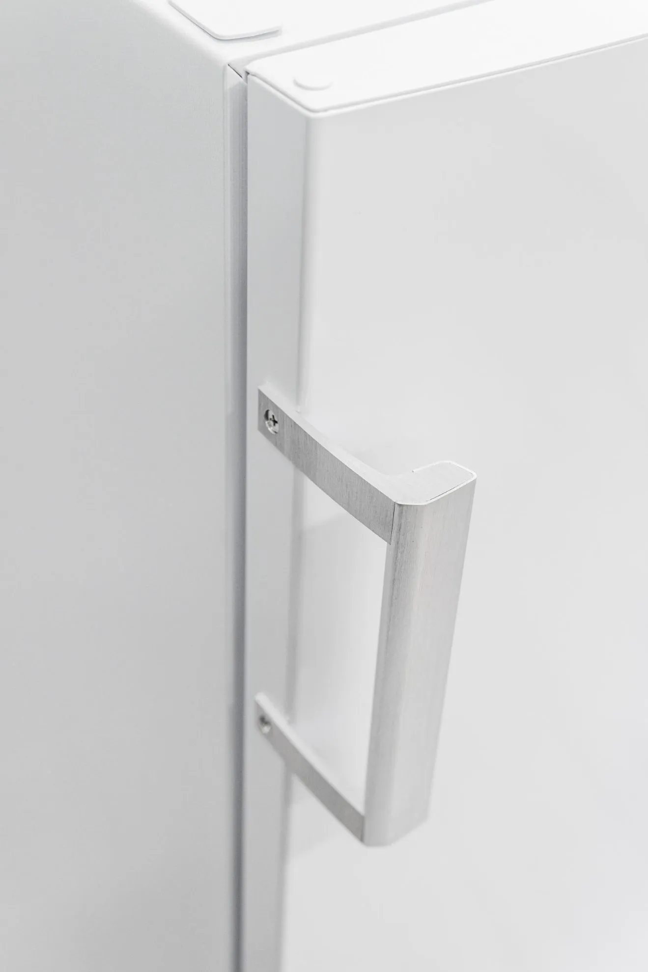 Image FREE-STANDING FREEZER RFN161WD