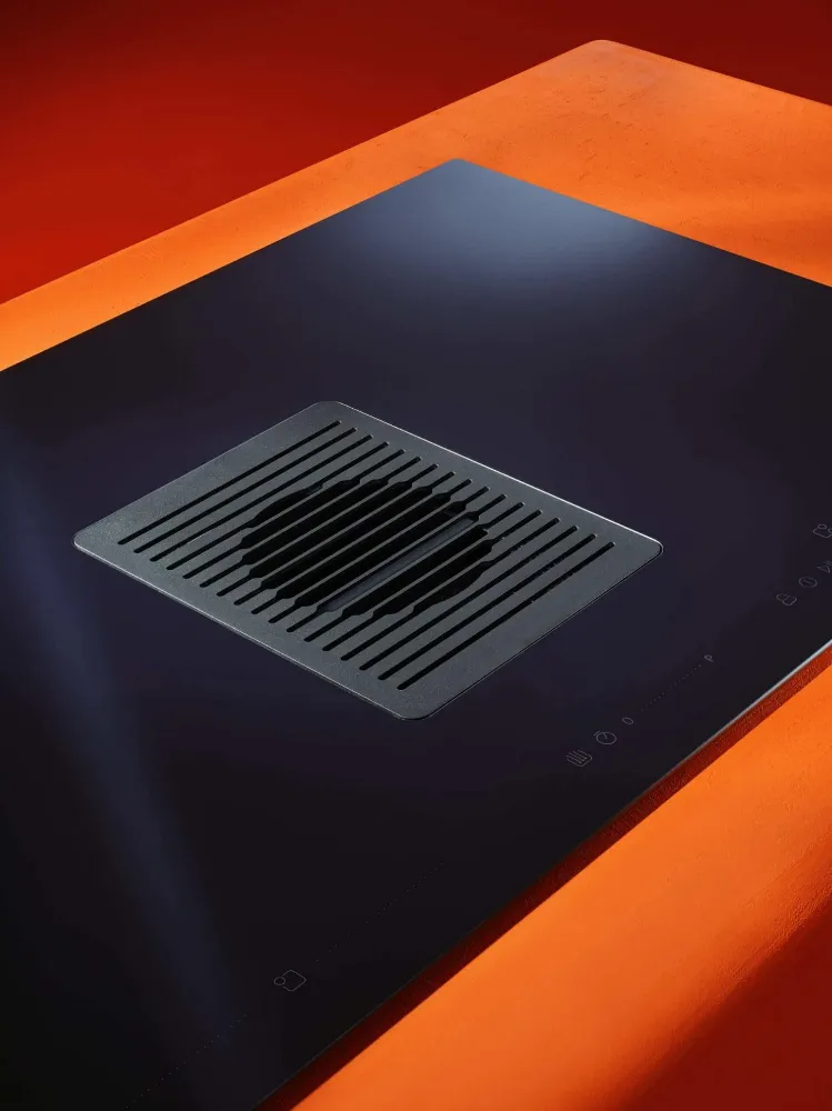 Image INDUCTION HOB WITH INTEGRATED EXTRACTOR WIZARD ONE CDB8301C