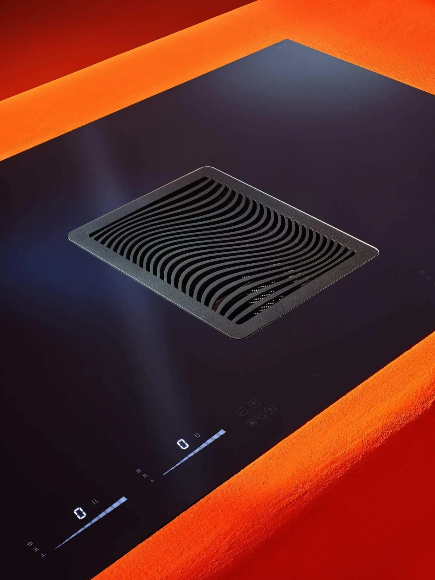 Image INDUCTION HOB WITH INTEGRATED EXTRACTOR WIZARD 2.0 CDB8302C