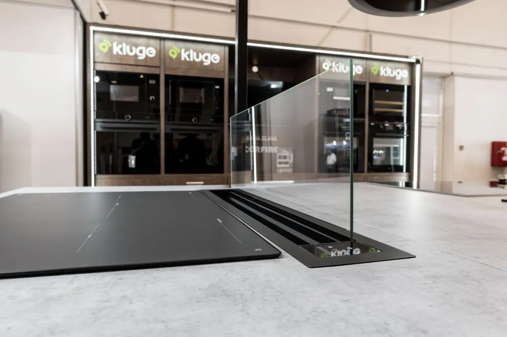 Image Extractor hood with pull-out panel KLD9500BLG
